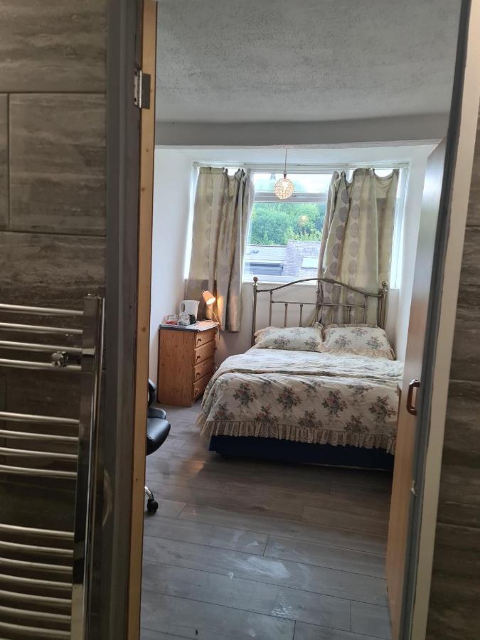 Budget Double En-Suite Bedroom Sheffield Esterno foto