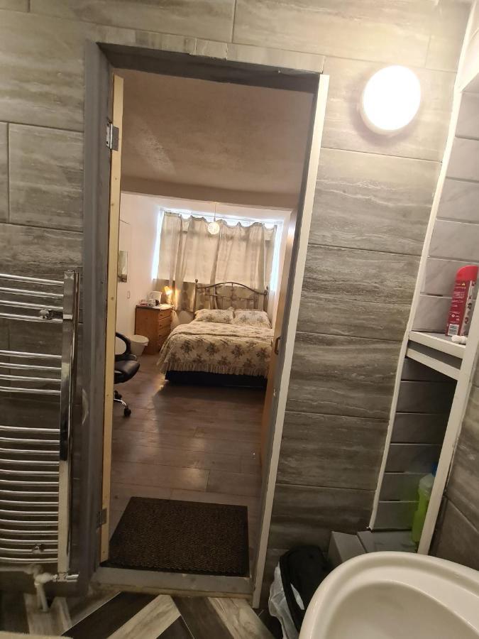 Budget Double En-Suite Bedroom Sheffield Esterno foto